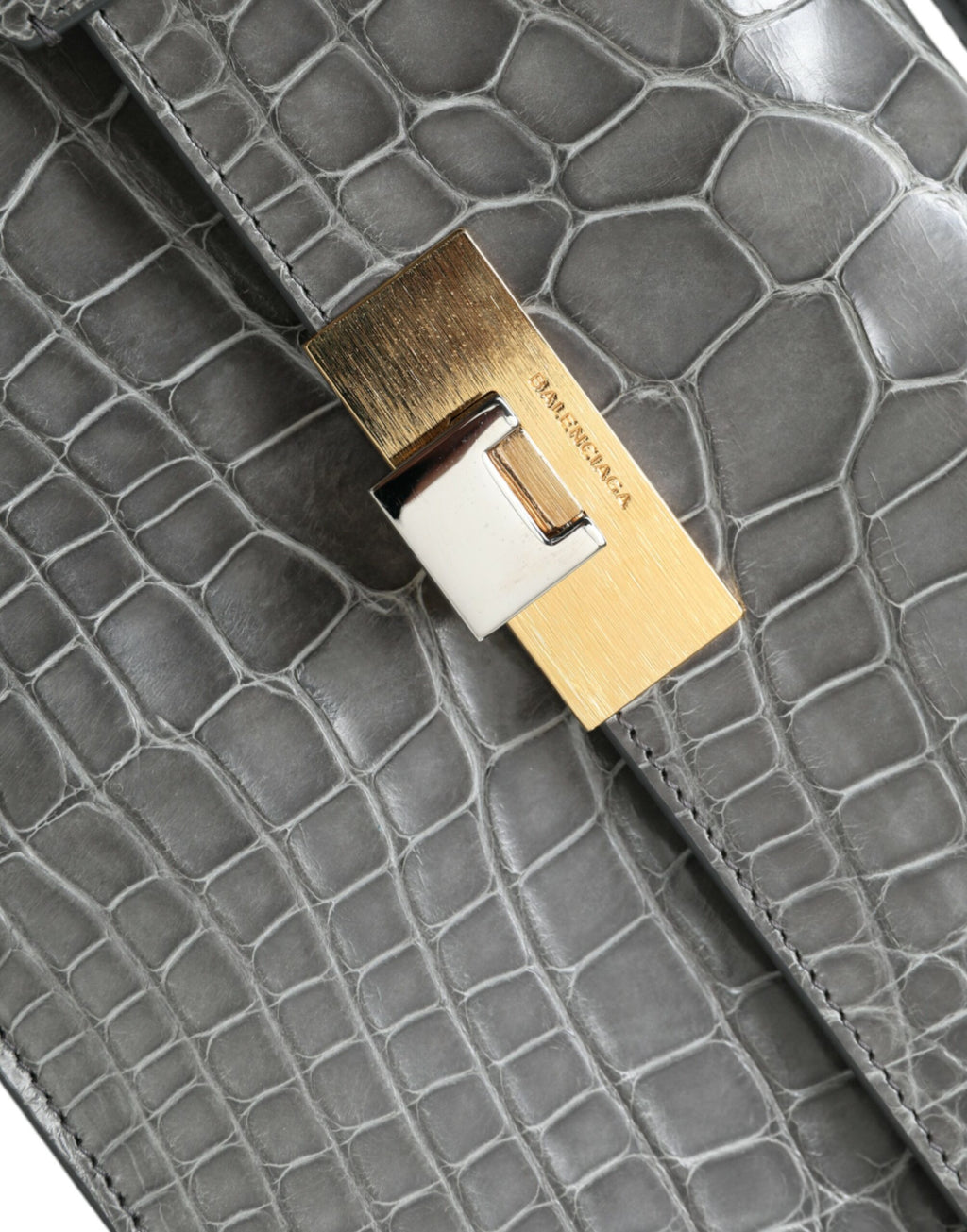 Bolsa de Ombro Balenciaga Média de Couro Exótico Cinza